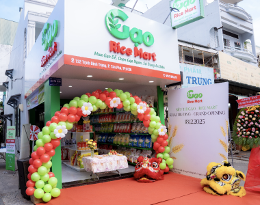 Nên Chọn Siêu Thị Gạo Hay Đại Lý Truyền Thống?  